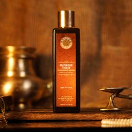Buy Kerala Ayurveda Nalpamaradi Thailam Skin Brightening and De-Tanning Oil 200ml